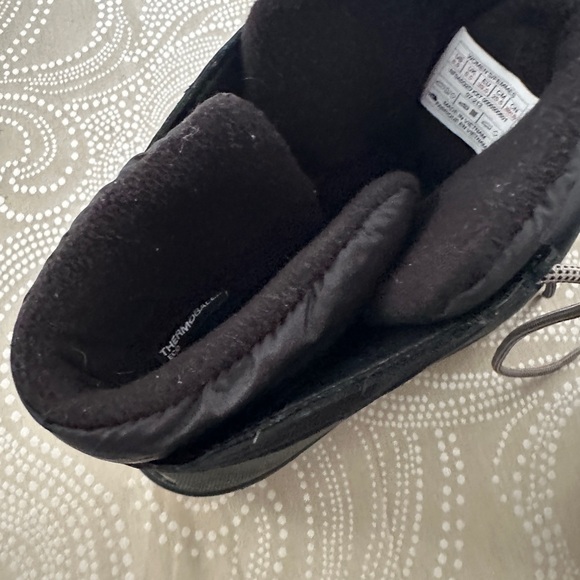 Excellent Women’s North Face Snow Boots 8.5 - Picture 5 of 12